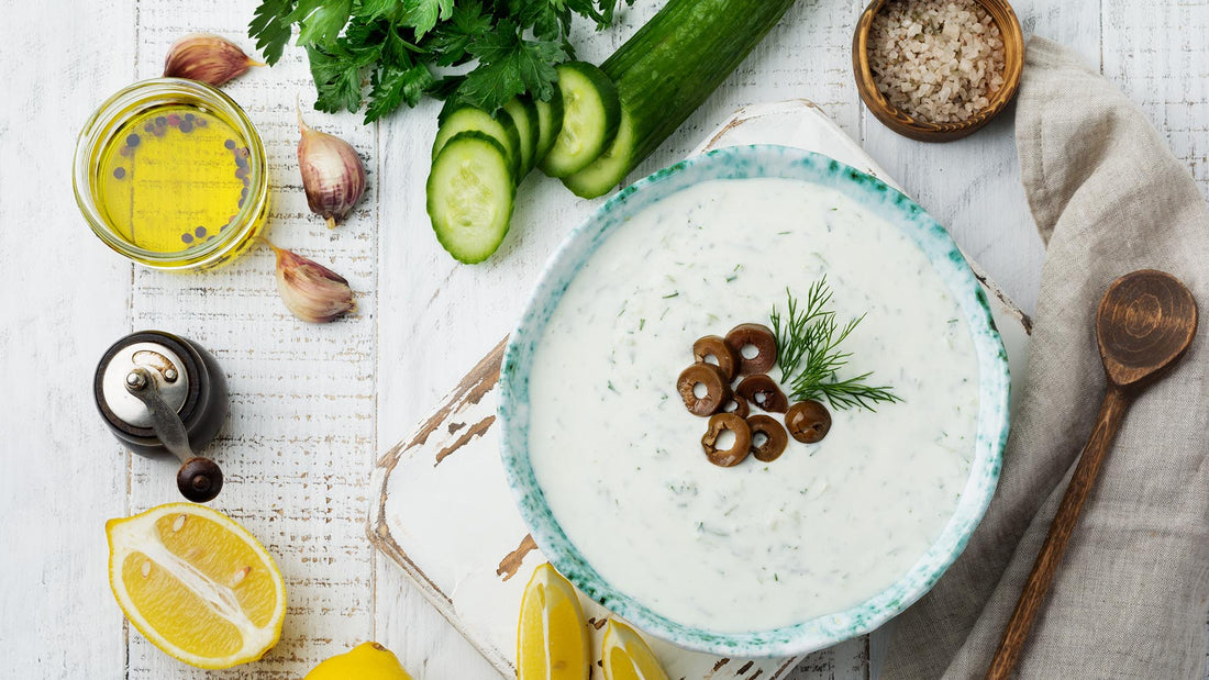 K čemu se hodí tzatziki? Více než jen dip ke gyrosu